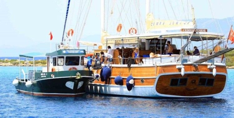 Atık alım tekneleri sezona hazırlanıyor
