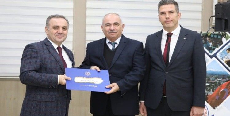Rektör Altun, 2022 yılında projeleri kabul edilen ve patent alan akademisyenlere teşekkür etti
