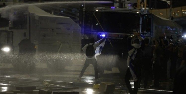 İsrail polisi Tel Aviv'de yargı düzenlemesi karşıtlarının gösterisine müdahale etti