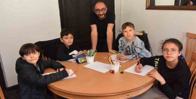Bozüyük Belediyesi’nden deprem bölgesinden gelen çocuklar için sanat atölyeleri
