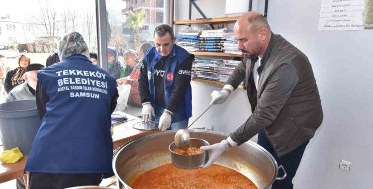 Tekkeköy’den Ramazan sofralarına sıcak yemek
