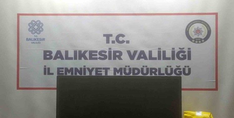 İş yerinden televizyon ve bir paket çay çalan zanlı yakalandı
