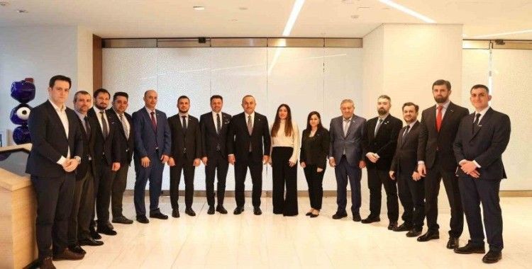 Bakan Çavuşoğlu, Anadolu Aslanları İş Adamları Derneği heyetiyle bir araya geldi