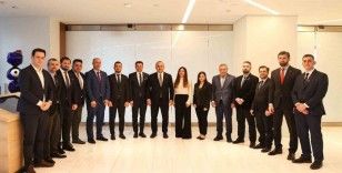 Bakan Çavuşoğlu, Anadolu Aslanları İş Adamları Derneği heyetiyle bir araya geldi
