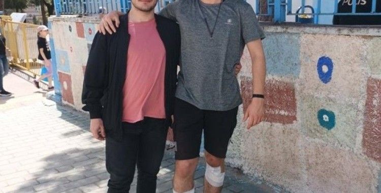 Dün kaza geçirdi, bugün hayatındaki ilk oyunu kullandı
