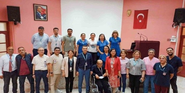 Hastanede çalışan engelli personeller unutulmadı
