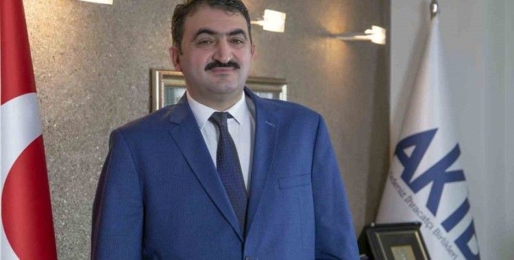 AKMİB: “Katma değeri yüksek yenilikçi ürünler kimya sektörüne fırsat kapılarını aralayacak”