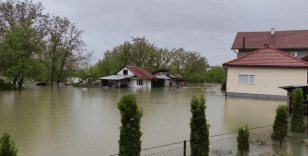 Bosna Hersek'te meydana gelen selde yüzlerce ev ve iş yerini su bastı
