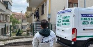 Oğlu tarafından banyoda ölü bulundu
