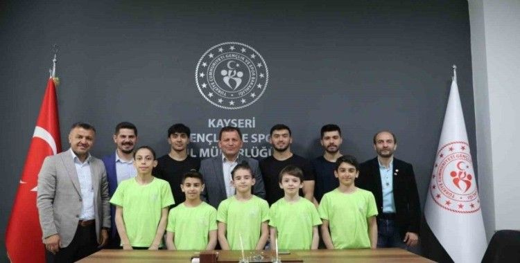 Şampiyon jimnastikçilerden Kabakcı’ya ziyaret