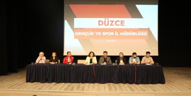 Sporcu aileleriyle bir araya geldi
