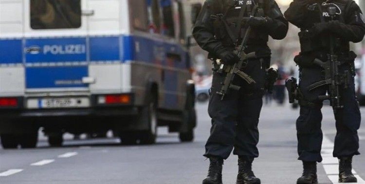 Almanya'da Türk anne ve iki kızı ölü bulundu