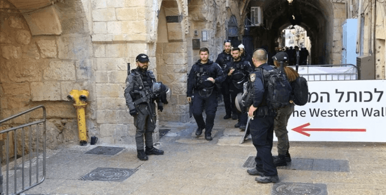 Mescid-i Aksa'ya 900'den fazla fanatik Yahudi baskın düzenledi