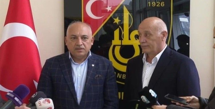 TFF Başkanı Mehmet Büyükekşi, İstanbulspor Kulübünü ziyaret etti