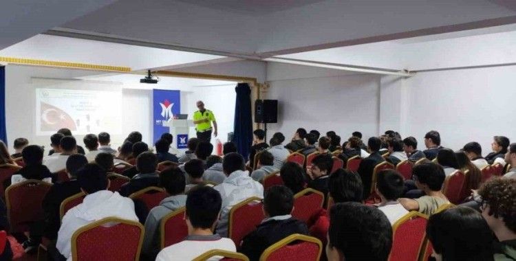Eskişehir’de 315 öğrenci ve öğretmene trafik kuralları eğitimi verildi
