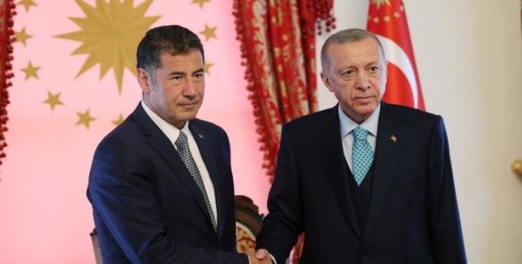 Cumhurbaşkanı Recep Tayyip Erdoğan, Sinan Oğan'ı Dolmabahçe Çalışma Ofisi'nde kabul etti