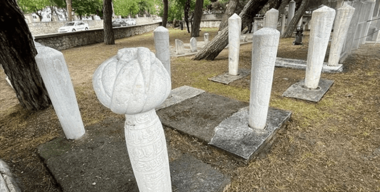 Edirne'deki Osmanlı dönemi mezarlıkları ve hazireleri aslına uygun onarılıyor