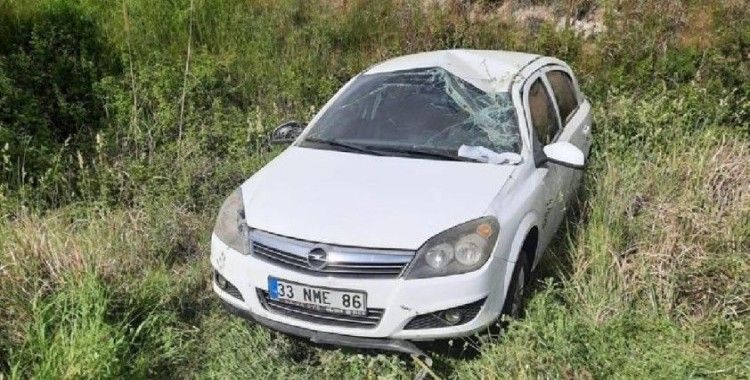 Kahta’da otomobil şarampole yuvarlandı: 4 yaralı
