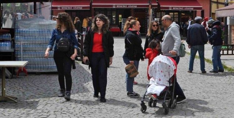 Eskişehir’i merak eden yerli turistler 3 günlük tatili fırsat bildi
