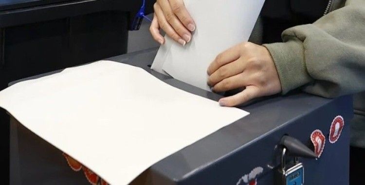 Bremen'de 10 Türk kökenli siyasetçi meclise girdi