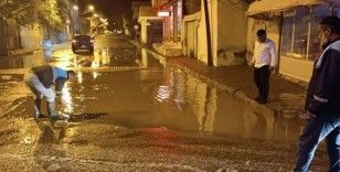 Şanlıurfa'da sağanak su baskınlarına neden oldu