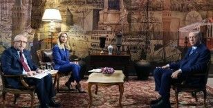 Cumhurbaşkanı Erdoğan: Depremde yakınlarını kaybeden veya evi, iş yeri hasarlı olan öğrencilerin tamamına burs verilecek
