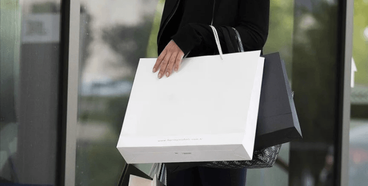 Markalar nisanda hem adet satışlarını hem de cirolarını artırdı