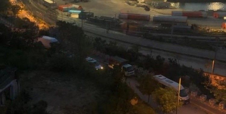 Bandırma’da dini nikahlı eşini bıçakladı
