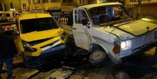 Kazada yaralanan alkollü ve ehliyetsiz sürücünün hastane firarı cezaya engel olamadı
