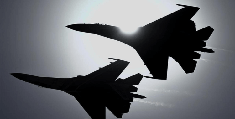 Ukrayna: Herson bölgesindeki kara sularına Rus Su-35 uçağı düştü