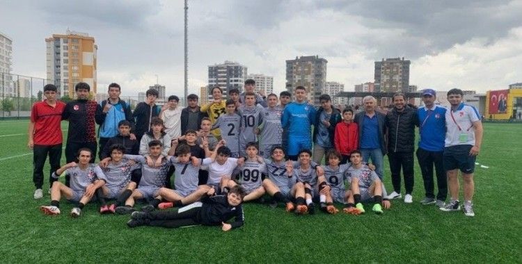 Kayseri U17 Liginde Play-Off heyecanı
