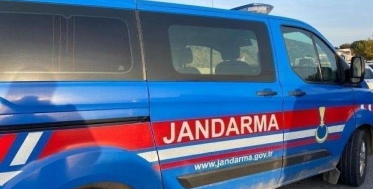 Jandarma ekipleri bilgilendirme çalışmalarını sürdürüyor