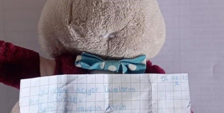 Oyuncağını depremzede akranına gönderdi
