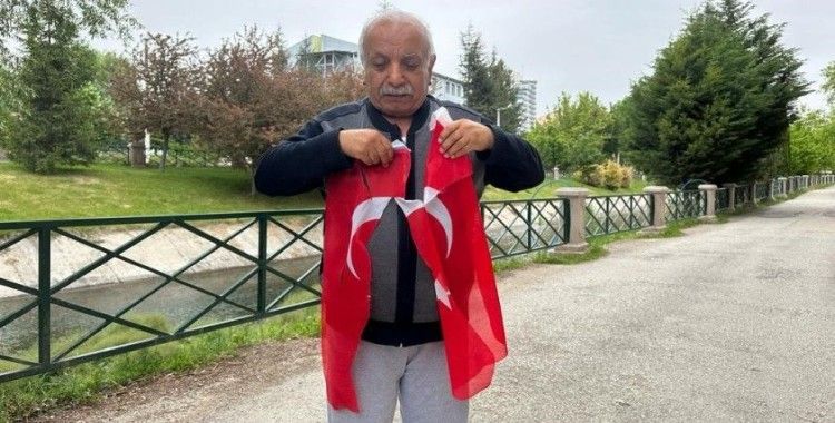 Türk bayrağına ve depremzedeye çirkin saldırı
