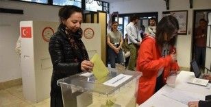 Cumhurbaşkanı Seçimi'nde yurt dışı ve gümrüklerde oy kullanan seçmen sayısı 1 milyon 733 bini aştı