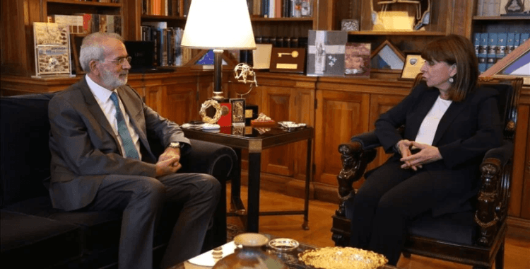 Yunanistan'da Sayıştay Başkanı Sarma, geçici hükümetin başbakanı oldu