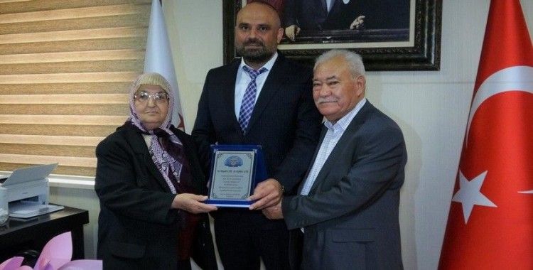 Mersin'de hayırsever çift hastaneye 375 bin lira bağış yaptı