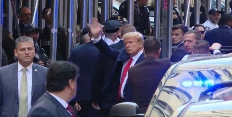 Trump 'sus payı' ödemesi davasıyla ilgili New York'ta tekrar hakim karşısına çıktı