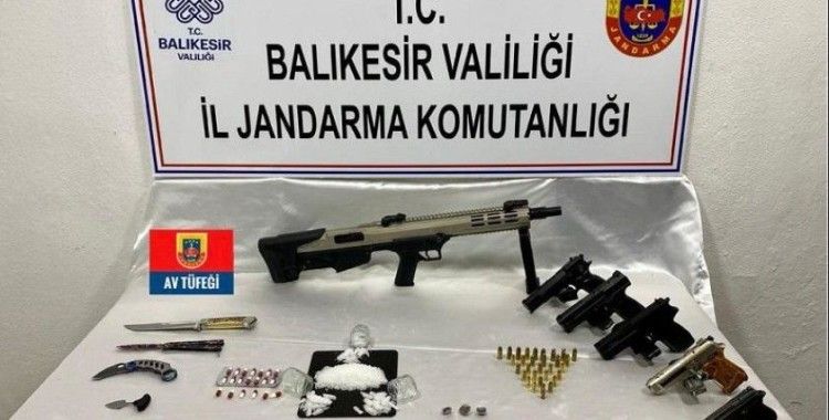 Balıkesir'de jandarmadan 16 şüpheliye gözaltı