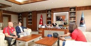 Rektör Özkan Avrupa şampiyonlarını ağırladı
