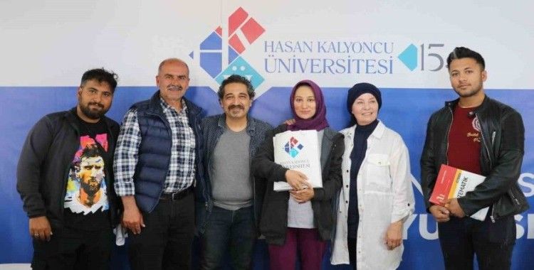 Depremzedelerin yaraları sarılıyor