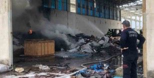 Tadilat yapılan depoda yangın çıktı

