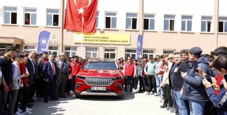 Aksaray Belediyesi TOGG’u, öğrencilerle buluşturuyor
