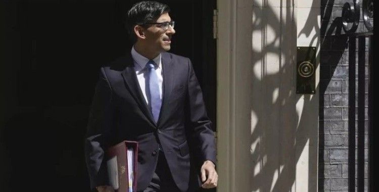 İngiltere’ye 2022'de gelen göçmen sayısı 600 bini aşarak rekor kırdı