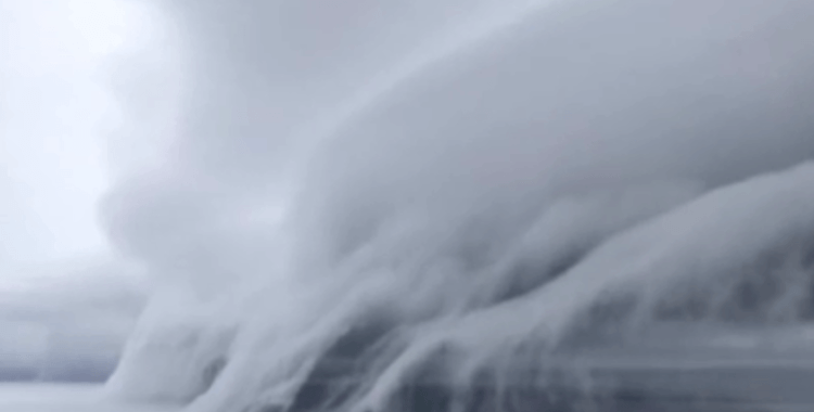 Kanada'da raf bulutu hayran bıraktı