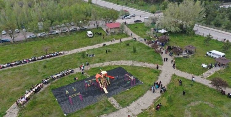 Atatürk Üniversitesi ailesi piknikte buluştu
