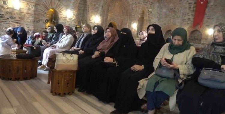 Reis Gönüllüsü Hanımlar ‘Oylarımıza sahip çıkıyoruz’ sloganıyla bir araya geldi
