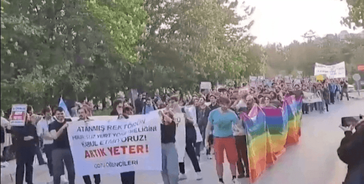 ODTÜ'de LGBT yürüyüşü