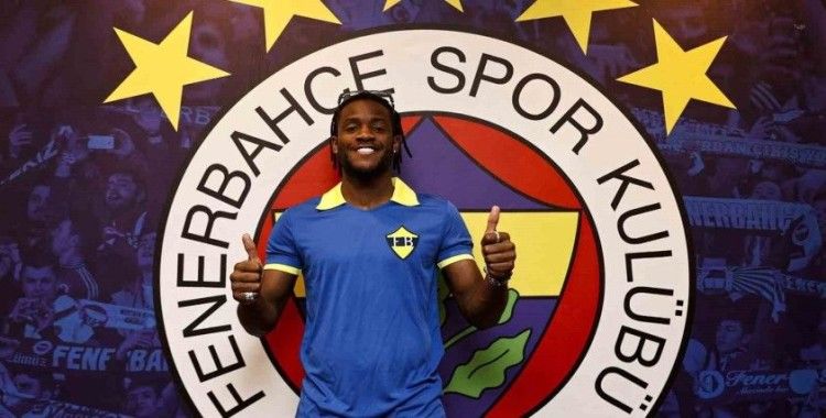 Michy Batshuayi: "Umarım bu yıl birden fazla kupayı kazanır ve beraber kutlarız"
