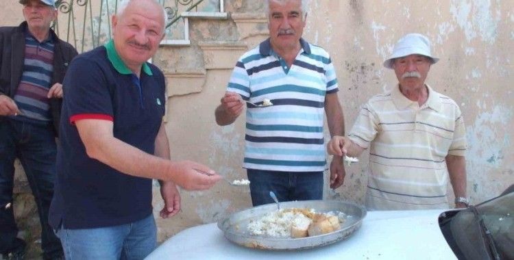 Balıkesir’de imece ile köy hayrı düzenlendi
